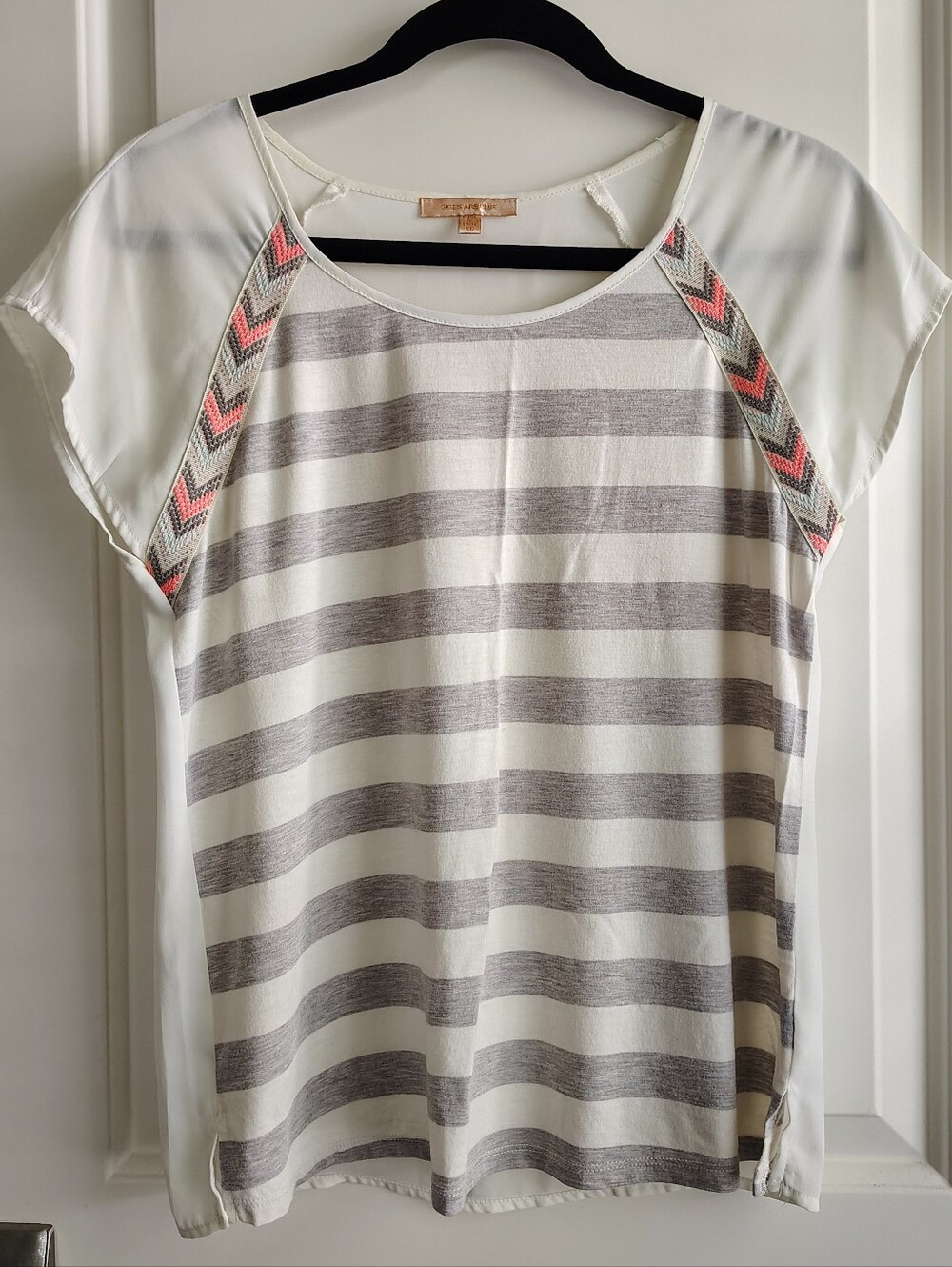 Skies Are Blue Striped Grey Cream Blouse with Pink Chevron Trim Size XS